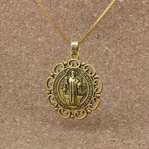 20pcs Antique gold silver Round lace San Benedetto Cross alloy Charm Pendant Necklaces inches Chains Jewelry DIY A d