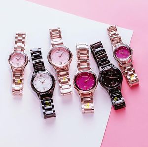 новые часы для мужчин и женщин оптовых-Часы девушка моды модели новый прилив девочек студентов простой щедрый стальной пояс часы