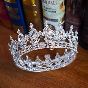 Barokowy musujący zroszony panna młoda Headpieces Crystal Rhinestone Ozdobna korona ślubna Top Sprzedaż Księżniczka Head Tiaras Akcesoria