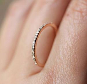 trendy engagement rings al por mayor-Pareja de cristal súper delgada anillo de bodas de plata rosa oro compromiso anillos aleación moda mujeres anillas agradable novia regalos ar19