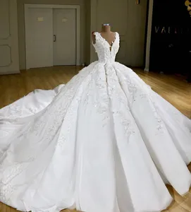 2022 New Super Ball Gown Real Images Wedding Dresses V Neck Sleeveless Satin Applique Lace Custom Made Bridal Gowns