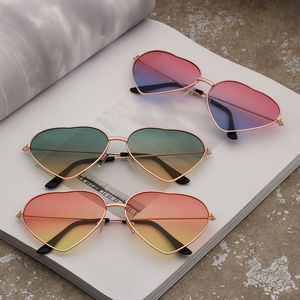 Hartvormige zonnebril vrouwen roze frame metalen reflecterende spiegel lens mode luxe zonnebril merkontwerper voor dames