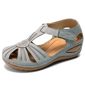 Klänning skor mode kvinnor sandaler sommar mjuka läder botten tjejer kilar plattform klackar gladiator Sandalias plus storlek