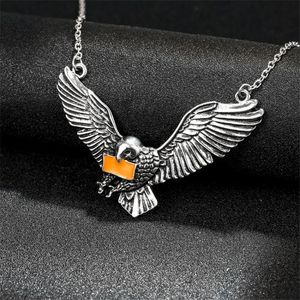 Pendant Necklaces Fashion Hawk Eagle Pendants Dangling Envelope Magic Plot Jewelry Necklace Mens Womens Chain Gift
