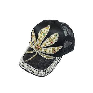 Mode Luxury Designer Sequins Diamond Pearl Maple Leaves Kepsar Sommar Andningsbara Garn Baseboll Kepsar För Kvinnor Resa
