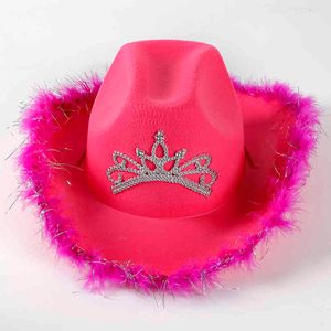 pailletten cowboy-hüte großhandel-Westliche Stil Rot Rosa Cowboy Hut Womens Mode Party Cap Breitrand Feder Rand Pailletten Dekoration Krone Tiara Hut