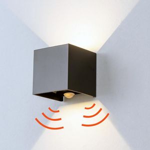 壁ランプ屋内屋外レーダーモーションセンサーLEDライトスクエアアルミ調節可能な角度の寝室とリビングルームポーチ