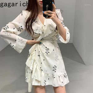 Dorywczo sukienki Gagarich Białe Szyfonowe Kobiety Sukienka Koreański Chic Retro Kontrastujące Kolor Piękny Drukował V Neck Lace Up Potargowany Vestidos Verano1