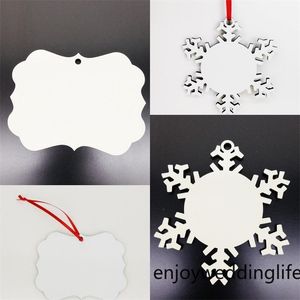 Julgran Present Pendant Sublimation Blanks Ornament Träbeläggning Dekoration Snowflakes Circular Star Pendants DIY