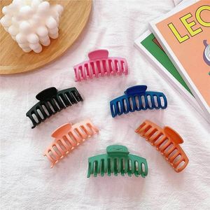 Wholesale matte hair claw clips resale online - 1PCS Colorful Hollow Hair Claw Crab Girls Vintage Matte Plastic Hair Clips for Women Big Size For Girls Take A Shower