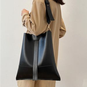 трендовые большие сумки оптовых-Сумки на ремне дизайнер роскошные моды женщины высокой емкости ведра crossbody большие искусственные кожаные сумки для женских тенденций