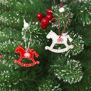 Kerstversiering stks set Wit Rode Boom Opknoping Ornament Eland Star Sneeuw Houten Mini Creatieve DIY Pendant Home Decor
