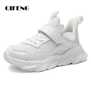 yürümeye başlayan çocuk erkek ayakkabıları boyutu 12 toptan satış-2021 Çocuk Beyaz Rahat Ayakkabılar Erkek Işık Örgü Sneakers Öğrenci Çocuk Yaz Boyutu Spor Ayakkabı Kış Toddler Boy H0828