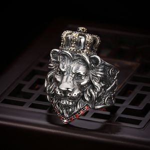 Partihandel S925 Silver Head Personlighet Punk Rock Crown Lion Ring