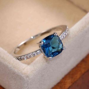 Huitan Square Blue Series Stone Women Rings Simple Minimalist Pinky Accessories Ring Band Elegant Engagement Jewelry