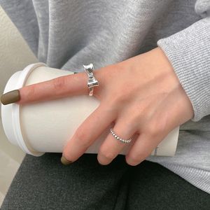 925 Sterling Silver Bowöppning Justerbar Index Finger Ring Kvinnors Små Cirkel Bead Cool Wind Light Luxury Exquisite