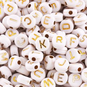 lettres alphabet métal perles achat en gros de Pandahall sac x4mm Lettre d alphabet Perles acryliques en acrylique en métal enlacté plate rond blanc pour la fabrication de bijoux Hole mm