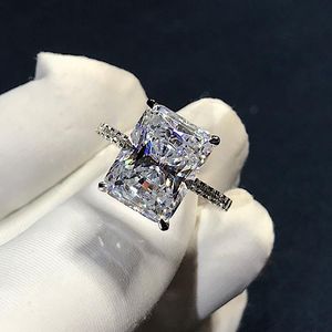 2021 Radiant Cut CT Lab Diamond Ring Sterling Silver Bijou Engagement Bröllop Band Ringar för Kvinnor Brudparty Smycken