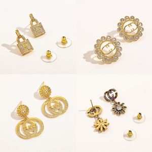 22ss colors K Gold Plated Stainless Steel Famous Design Letters Stud Geometric Metal Women Rhinestone Dangle Long Earring Wedding Party Jewerlry Accessories