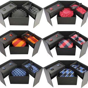 ingrosso cravatta del gemello-Set di cravatta da uomo in scatola regalo di alta qualità con quadrato tascabile e gemelli colori differenti plaid striscia cm cravatte hanky