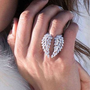 Huitan Bling Wing Feather Rings Women Novel Design Romantic Accessories for Party Adjustable Opening Ring Fashion Jewelry