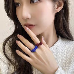 Vintage Flocking Bow Open Ring Female Autumn and Winter Fashion Klein Blue Velvet Rings Gentle Temperament Wine Red Ring Ladies Girls Gifts Party