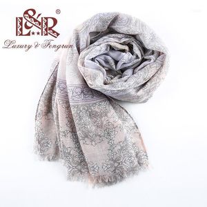Sjaals zomer zijden sjaal vrouwen mode veer paisley print sjaal foulard femme chiffon hijab floral woman11