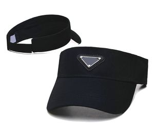 2021 Designer Högkvalitativ Flat Top Navy Hat Kvinnor Koreansk Fashion Net Red Samma Stil Sol Shading Cap på vår och sommar