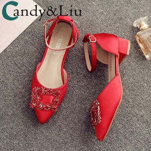 chaussures de mariée rouge bas talons achat en gros de Sandales Crystal Mariage Chaussures Boucle droite Boucle Rouge Bridal Bridal Bas Heel Femmes Enceintes Chinois Spectacle Chunky