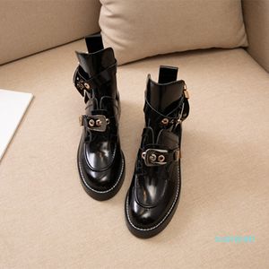 Designer womens cool boots cowhide classic black luxury ankle metal leather thick heel fashion womenss Martin boot size3 color matching