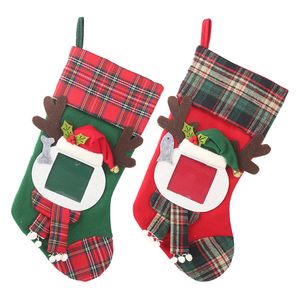 şömineler hediyeleri toptan satış-Fotoğraf Çerçevesi ile Noel Çoraplar Buffalo Ekose Çocuklar Hediye Çanta Tatil Parti Noel Ağacı Şömine Dekorasyonu XBJK2109