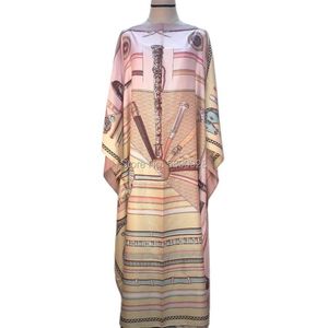 шелковый кафтан оптовых-Повседневные платья Kuwait Мода Blogger Рекомендую напечатанный шелк Kaftan Maxi Свободные Летние Бич Богемное длинное платье для леди
