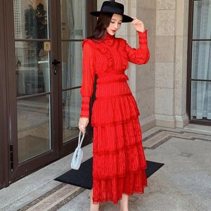 Casual Dresses Runway Women Autumn Vintage Red Ruffles Layered Dress Femme Lace Patchwork Long Sleeve Elegant Party Cake Vestidos