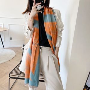 NY ANKOMST Designers märke cashmere scarfs kvinnor lyxiga halsdukar sjalar wrap scarf vacker design print tofs muffler ring nacke varmare