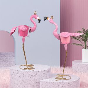 Nordic Modern Simple Light Luxe Roze Guanyi Garden Serie Iron Flamingo Ornamenten Creatieve Huwelijksgeschenken voor pasgetrouwden