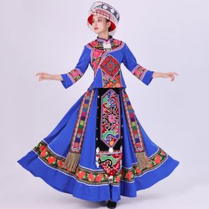 miao kostümleri toptan satış-Kadınlar Için Hmong Giysileri Çin Halk Dans Pamuk Etnik Tarzı Giyim Nakış Klasik Miao Sahne Giymek Ulusal Festivali Kostüm