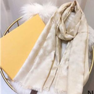 Designer Silk Sjaal Mode Womens Seizoenen Pashmina Classic Scarve Gedrukt Alfabet Luxe Hoge Kwaliteit Sjaals Herfst Winter Stijl Color met Gift Verpakking