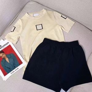 Dziane damskie Dwuczęściowe spodnie Siam Siatek Top z krótkim zestawem Siłownia Wytwór Mody List Drukowanie Dres