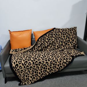 bequeme decke großhandel-Weiche Fuzzy Garn Leopard Jacquard Wurf Decke Couch Sofa Bett Gemütliche Plüsch Fleece Cover Comfy Mikrofaserdecke Dom1061943