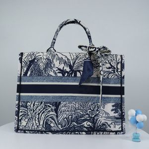маленький багажник
 оптовых-Бренд классические дизайнеры сумки сумки сумки высочайшее качество женщины мода натуральная кожа дизайнерская сумка женские лоскутные буквы черный кроджом сумка