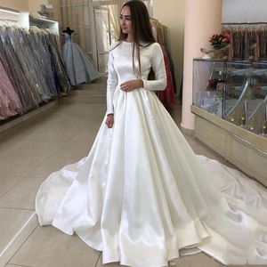 müslüman gelinler beyaz elbise toptan satış-Diğer Gelinlik Wuzhiyi Beyaz Fildişi Prenses Saten Elbise Pileli Bel Müslüman Bir Çizgi Gelin Törenlerinde Uzun Kollu Robe De Evlilik Gelin