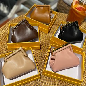 Wholesale first hand resale online - Designer First Coin Purse Exquisite Small Shoulder Hand Bag Luxurys Genuine Leather Ladies Crossbody Chain Bags Mini Pochette Key Pouch With The Original Box