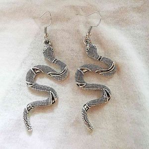 Mode vintage stor lång orm dangle droppe örhängen för kvinnor uttalande punk goth pendant smycken steampunk gothic accsori