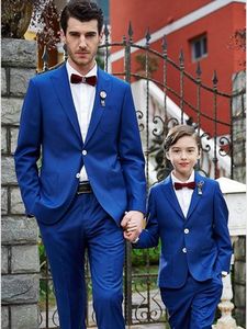 Królewski Blue Man Business Garnitury Chłopcy Ubrania Groom Tuxedos Młodych Dzieci Prom Party Dress Sets Jacket Spodnie muszka H Męskie Blazers