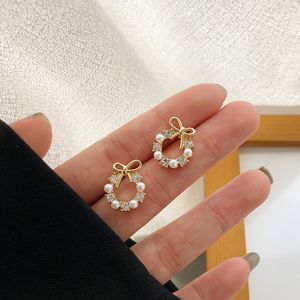 ingrosso clip piccole perle-S925 Ago Silver Piccole perle orecchini con fiocchi di diamante Semplice design del temperamento dell orecchio femminile