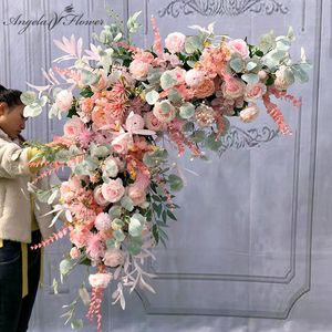 düğün masası fonları toptan satış-Dekoratif Çiçekler Çelenk Yapay Çiçek Düzenleme Masa Centerpieces Topu Üçgen Satır Dekor Düğün Kemer Backdrop Parti Sahne Yavalta