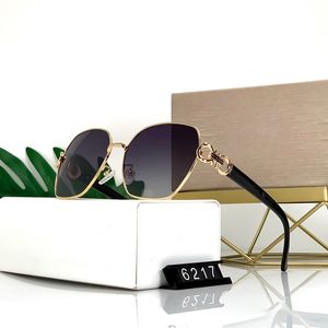 Luksusowy projektanci Okulary przeciwsłoneczne Mężczyźni i kobiety Moda Sunglass Box Anti Ultrafiolet Polaryzacja Wysoka jakość Dobra