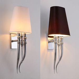 Modern Iron Claw Horn Cloth Lampskärm Vägg Ljus Bedroom Sänglampa E27 Armaturvägg Sconce Lights Fixtures