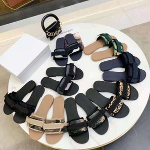 sandals designs for girls toptan satış-2021 Paris Kadınlar Lüks Tasarımcılar Sandalet Terlik Moda Yaz Kızlar Plaj Bayan Sandal Slaytlar Flip Flop Loafer lar Seksi Işlemeli Ayakkabı Büyük Kutusu Ile Büyük