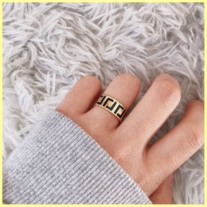 Luxurys designers ring met originele doos sieraden ontwerper heren ringen engagementen voor vrouwen liefde ring letter f merk gouden ring R